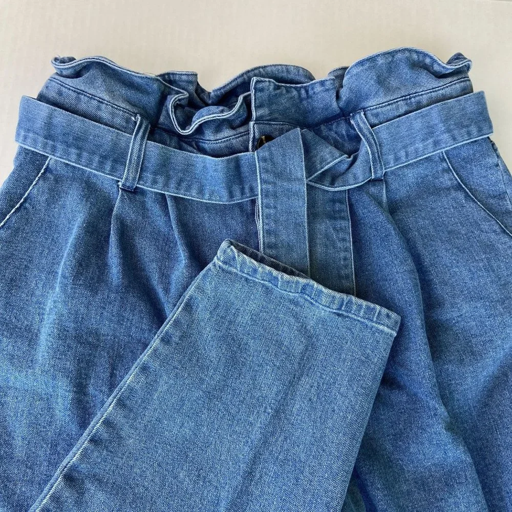 ✨2/$20✨ Who What Where Hight Waiste Baggy Cropped Angle Denim jeans Size 14 - Picture 3 of 7